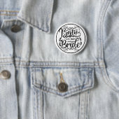 Elegant Script Bestie of the Bride Button (Beispiel)