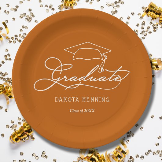 Elegant Script Grad Cap Burnt Orange Abschluss Pappteller