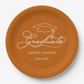 Elegant Script Grad Cap Burnt Orange Abschluss Pappteller (Vorderseite)