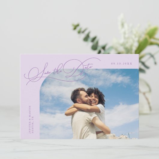 Elegant Script Lilac Curved Frame Photo Save The Date (Stehend Vorderseite)