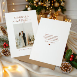Elegant Script Married and Bright Photo and Heart Feiertagskarte