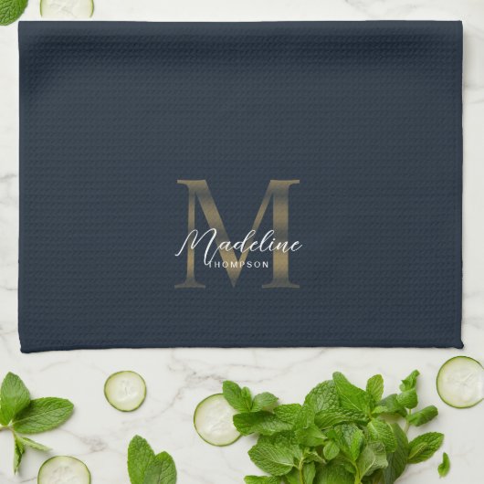 Elegant Script Metallic Navy Blue Gold Monogram Geschirrtuch (Gefaltet)