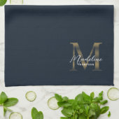 Elegant Script Metallic Navy Blue Gold Monogram Geschirrtuch (Gefaltet)