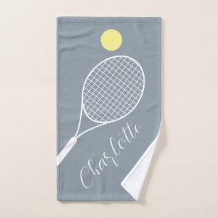 Elegant Script Spielername Dusty Blue Tennis Club Handtuch