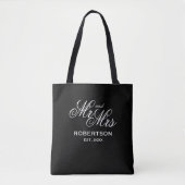 Elegant script typography Mr and Mrs wedding Tasche (Vorderseite)