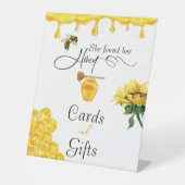 Elegant She fand ihr Honey Bee Brautparty Sockelschild (Vorderseite)
