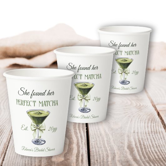 Elegant She fand ihr perfektes Matcha-Brautparty Pappbecher