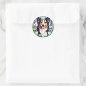 Elegant Shetland Sheepdog mit floral Runder Aufkleber (Tasche)
