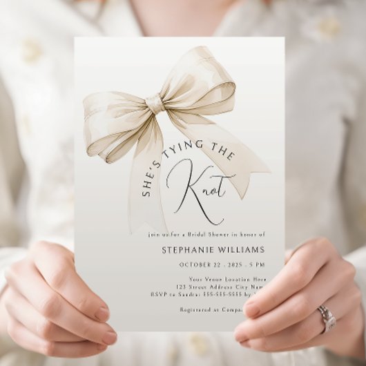 Elegant Sie bindet das Brautparty des Knotens Einladung