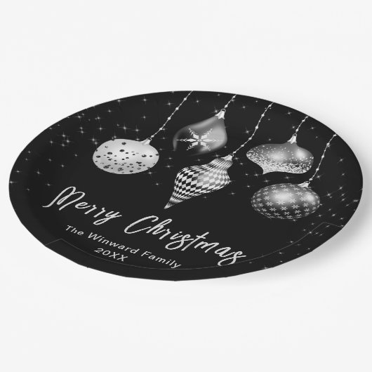 Elegant Silver and Black Ornament Christmas Pappteller (Schrägansicht)