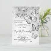 Elegant Silver Butterfly Spanish Quinceanera Einladung (Stehend Vorderseite)