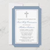 Elegant Silver Cross Dusty Blue First Communion Einladung (Vorderseite)