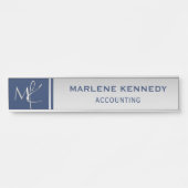 Elegant Silver Monogram Navy Blue Türschild (Vorderseite )