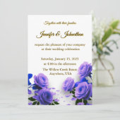 Elegant Simple Blue Roses Love is in Bloom Wedding Einladung (Stehend Vorderseite)