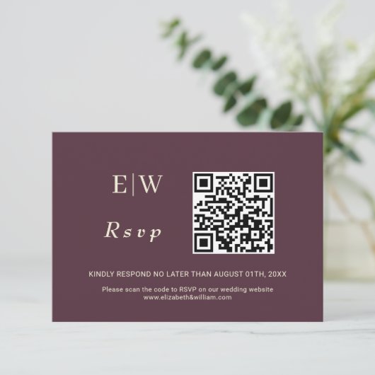 Elegant Simple Cherry Lacquer, Monogram Wedding RSVP Karte (Stehend Vorderseite)