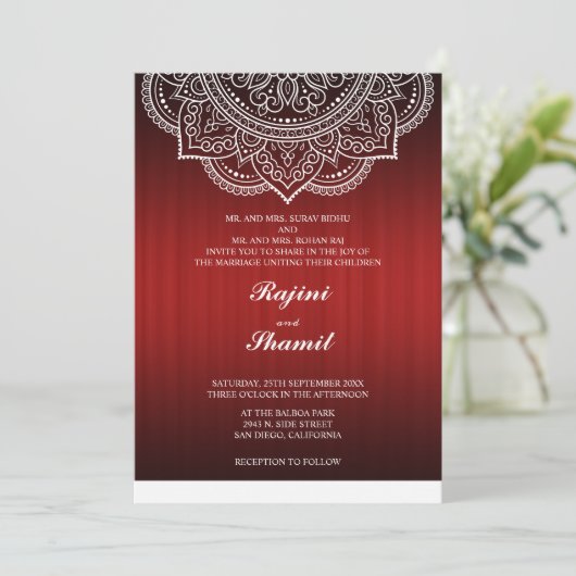 Elegant simple Deep Red Paisley Indian Hindu Einladung (Stehend Vorderseite)