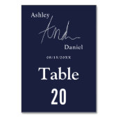 Elegant Simple Navy Blue White Calligraphy Wedding Tischnummer (Vorderseite)