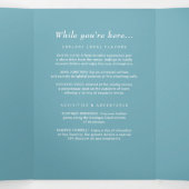 Elegant Simple Retro Blue mit Monogram Wedding Dreifach-gefaltete Programmkarte (Innenseite Mitte)