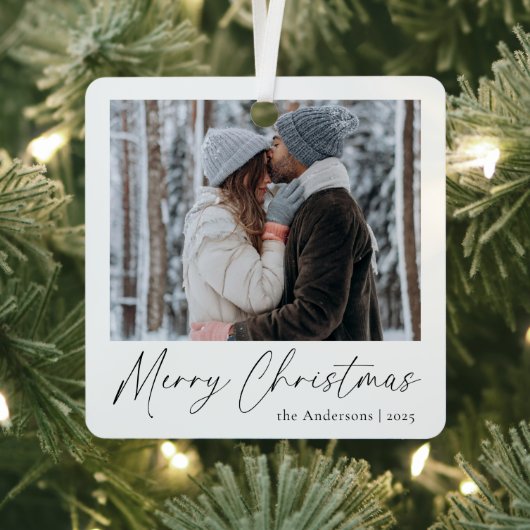 Elegant Simple Script Couple Foto Frohe Weihnachte Ornament Aus Metall (InSitu)