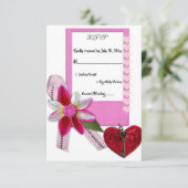 Elegant Simple Script Red Heart Romantic Wedding RSVP Karte (Stehend Vorderseite)