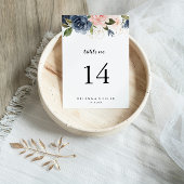 Elegant Simple Winter Floral Calligraphy Wedding Tischnummer