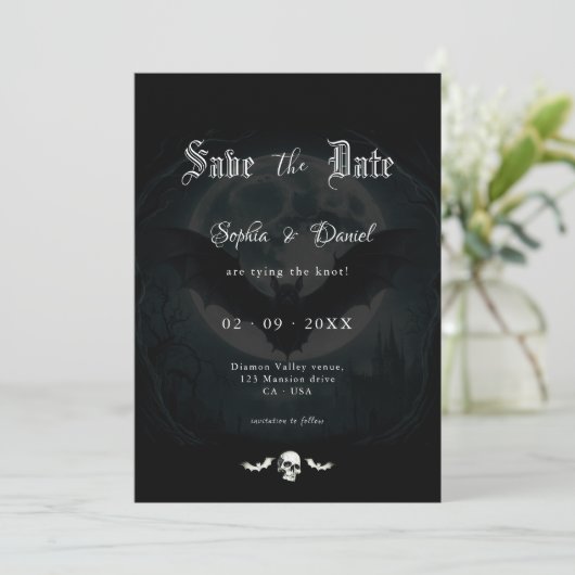 Elegant Skull Bats Mondlicht Hochzeitgotik Schwarz Save The Date (Stehend Vorderseite)