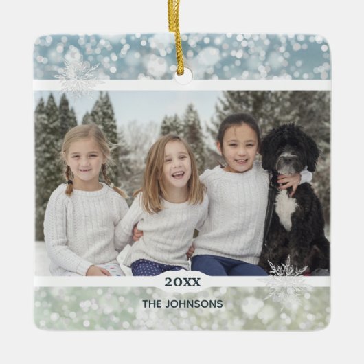 Elegant Snowflake Crystal Bokeh Keramikornament (Vorderseite)