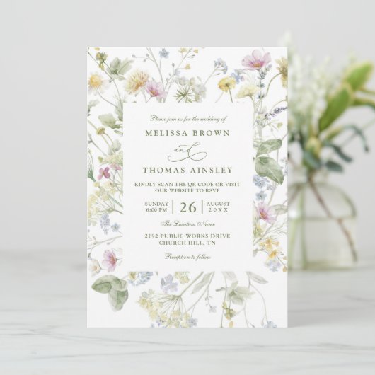Elegant Soft Pastel Wildflower QR Code Wedding Einladung (Stehend Vorderseite)