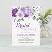 Elegant Spring Violet Floral Bridal Shower Einladung (Stehend Vorderseite)