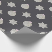Elegant Star and Christmas Bauble Silver and Black Geschenkpapier (Ecke)