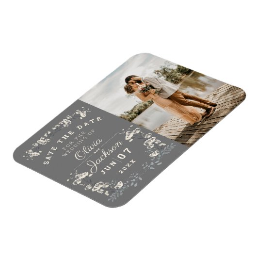 Elegant staubig grau-weiße Blumen Save the Date in Magnet (Linke Seite)