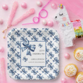 Elegant stilvolle Blue Floral Bows Class of 2025 Pappteller (Party)