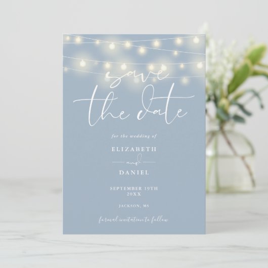 Elegant String Lights Dusty Blue QR Code Wedding Save The Date (Stehend Vorderseite)