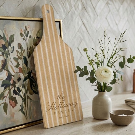 Elegant Stripe Script Typography Family Name  Schneidebrett