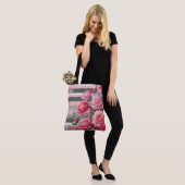 Elegant Striped Pink and Grey with Roses Tasche (Am Model)