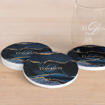 Elegant Stylish Navy Blue Gold Agate Monogram Getränkeuntersetzer<br><div class="desc">Dieser personalisierte elegante marineblaue und goldgelbe Sandstein-Untersetzer mit seinem eleganten Skript Monogramm trägt den Namen in einem modernen,  trendigen Serif-Schriftart. Wenn Sie dieses Design auf anderen Produkten wünschen oder eine andere Designhilfe benötigen,  kontaktieren Sie mich bitte über Zazzle.</div>