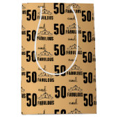 Elegant Sweet 50 Typografie Mittlere Geschenktüte (Vorderseite)