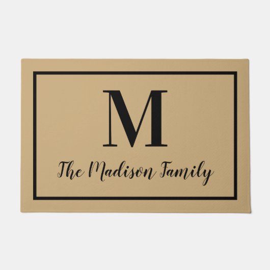 Elegant Tan Black Custom Monogram Initial Fußmatte (Vorderseite)