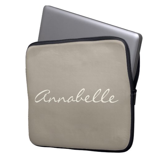 Elegant Taupe Brown Handwriting Script Name Custom Laptopschutzhülle (Vorderseite Links)