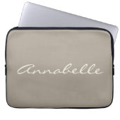 Elegant Taupe Brown Handwriting Script Name Custom Laptopschutzhülle (Vorderseite)