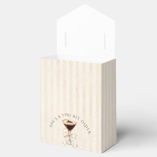 Elegant Tini Bit Older Espresso Martini Birthday Geschenkschachtel (Geöffnet)