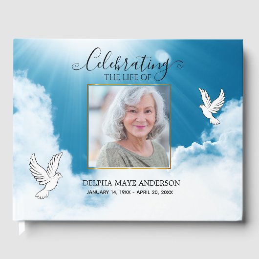 Elegant Traditional Blue and White Dove Memorial Gästebuch (Vorderseite)