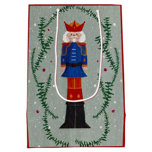 Elegant Traditional Red Merry Christmas Nutcracker Mittlere Geschenktüte (Rückseite)