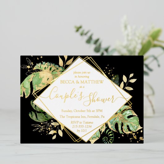 Elegant Tropical Couple's Shower Black & Gold Folieneinladung (Stehend vorne)