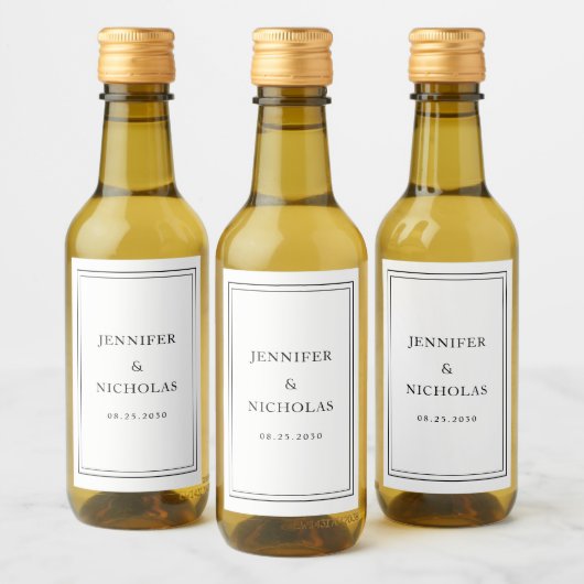 Elegant Typography Black And White Wedding Weinetikett (Flaschen)