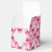 Elegant und Whimsical Pink Coquette Buben Geschenkschachtel (Geöffnet)