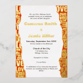 Elegant Vermilion Liebe Typografy Wedding Folieneinladung (Vorderseite)