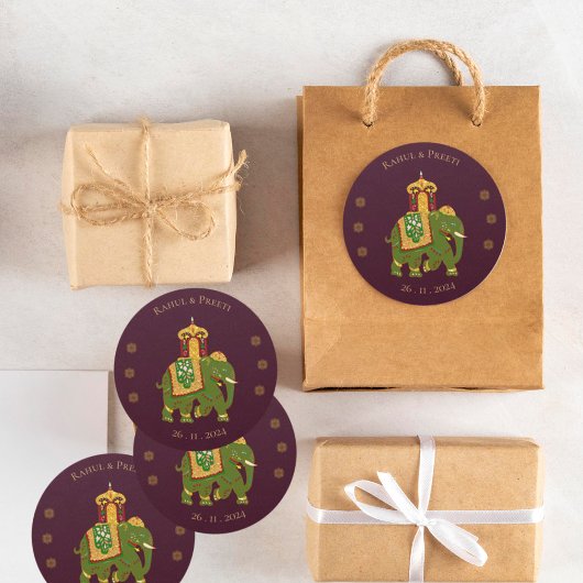 Elegant Vibrant Red Gold Mandala Indian Wedding Runder Aufkleber