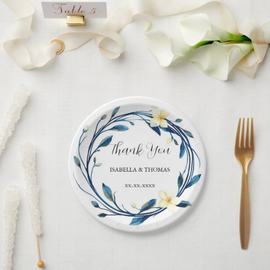 Elegant Victorian Navy Blue Lily Floral Botanical  Pappteller (Hochzeit)