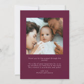 Elegant Vielen Dank Calligraphy Cranberry Birth Ankündigung (Rückseite)